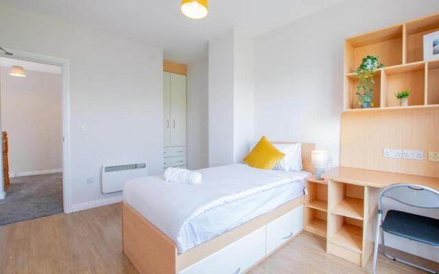 The Townhouse by Shortstays