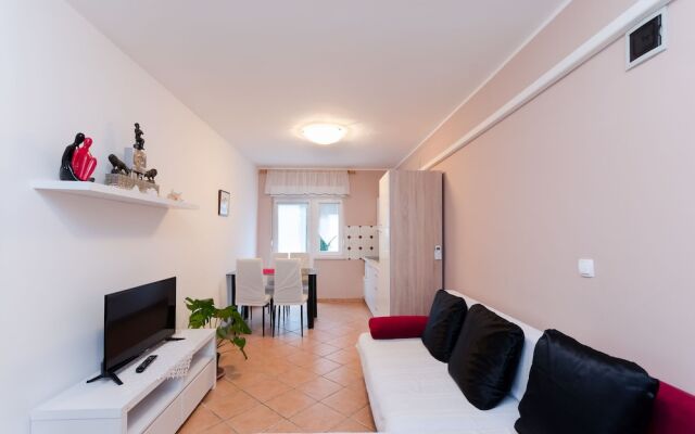 Apartments and Room Mirjana