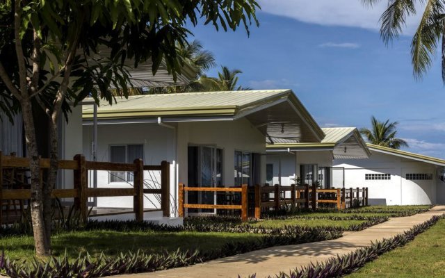 Sandingan Island Resort