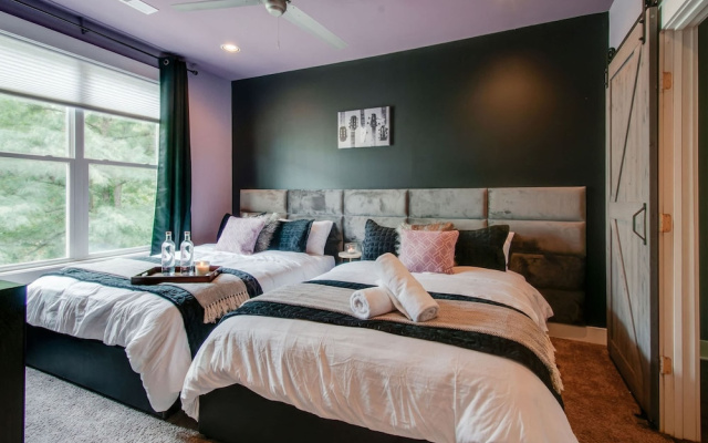 Close to the Gulch - Book Today