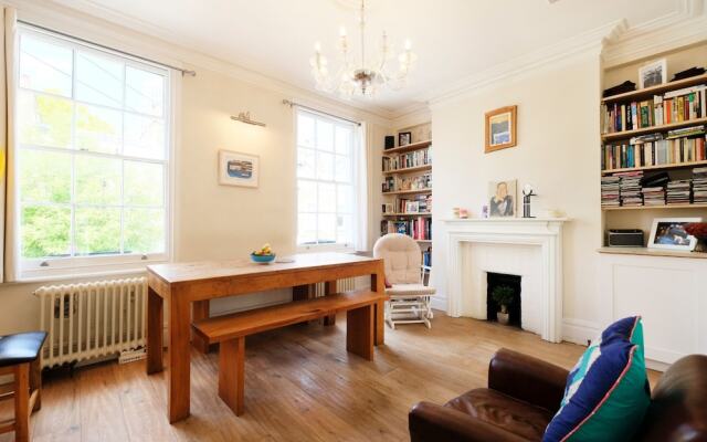 3-br Spacious Flat in Central London