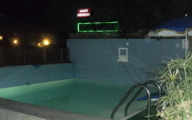 Tuana Hotel