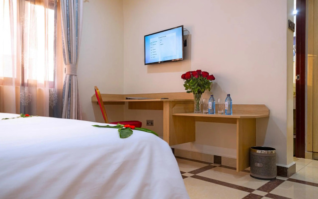 West Lerruat Hotel
