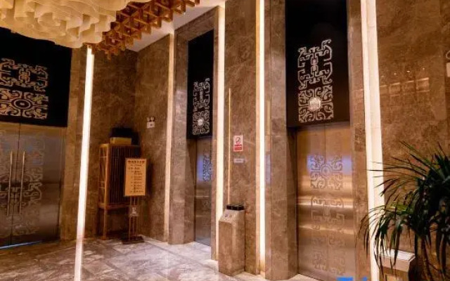 Zixuan Holiday Hotel