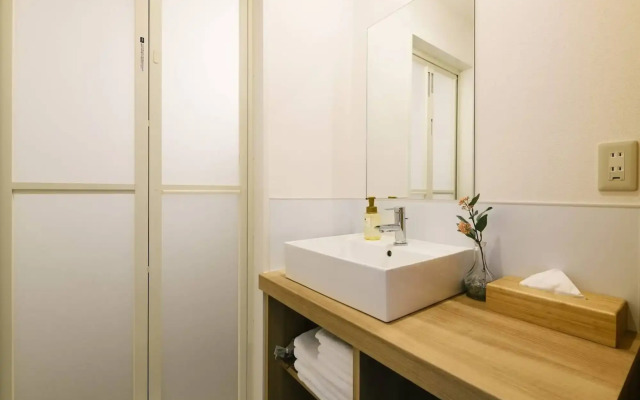 Ten Apartment Hotel