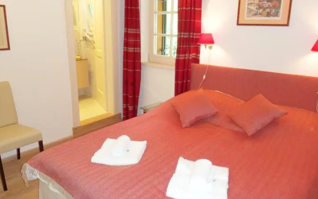 Apartment Managers - Apartment Kitzolino