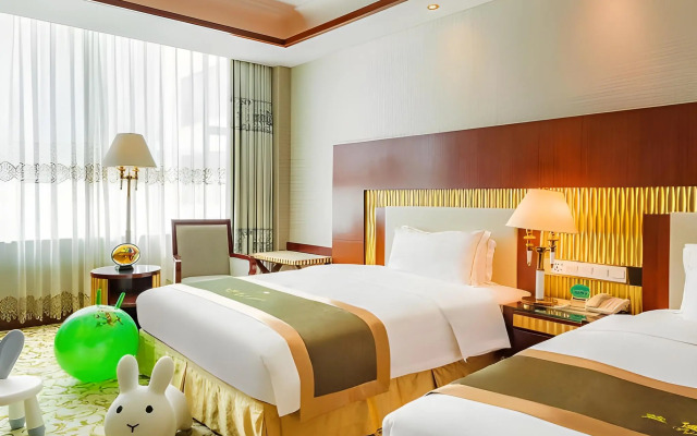 Yijian Holiday Hotel