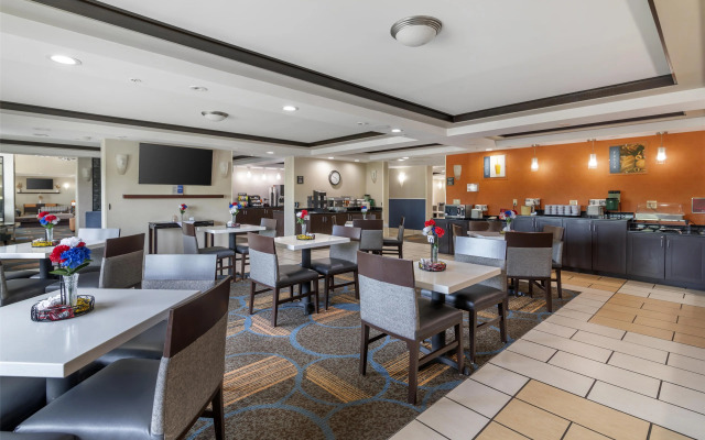 Best Western Plus Keene Hotel