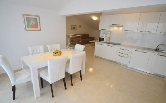Apartments And Rooms Camaiore