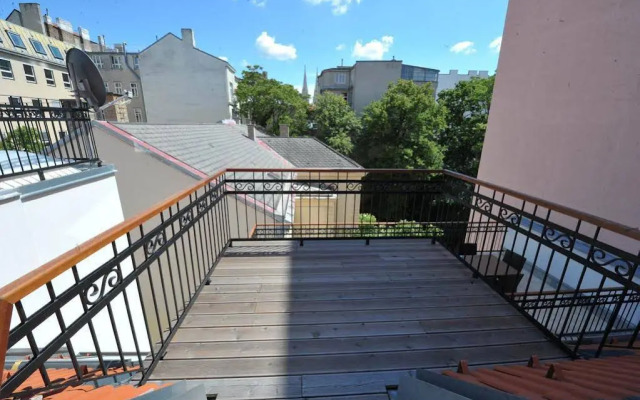 Debo Apartments Lackierergasse - contactless check in