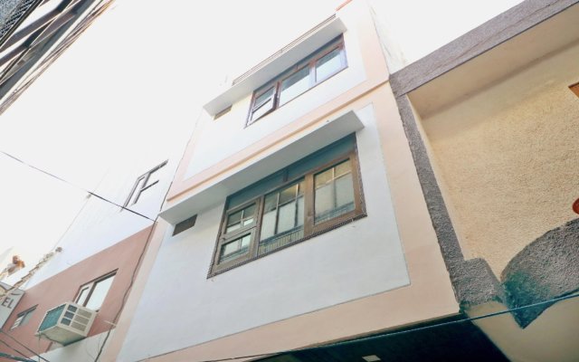 Dr Guest House By OYO Rooms