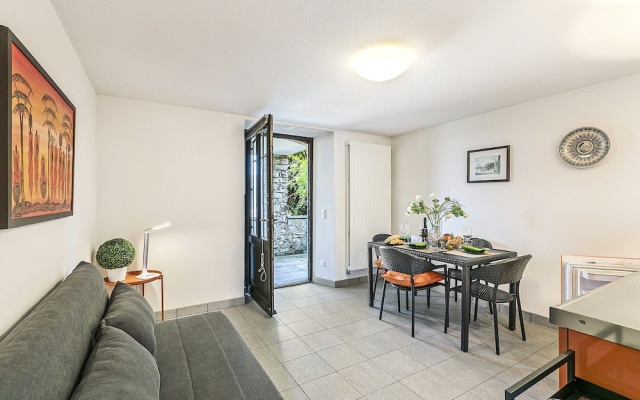 Oasis Panoramic 1BR With Shared Pool – Guest Rooms – Lugano