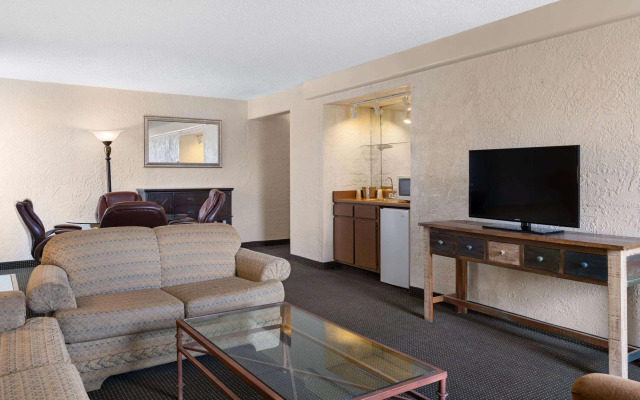 Ramada by Wyndham Tucson