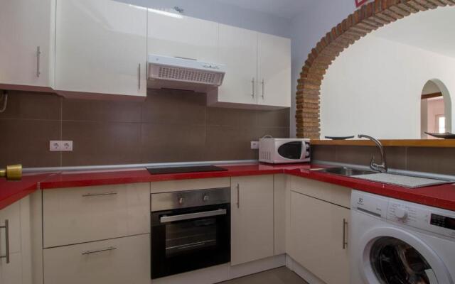 Erisa 25 by IVI Real Estate