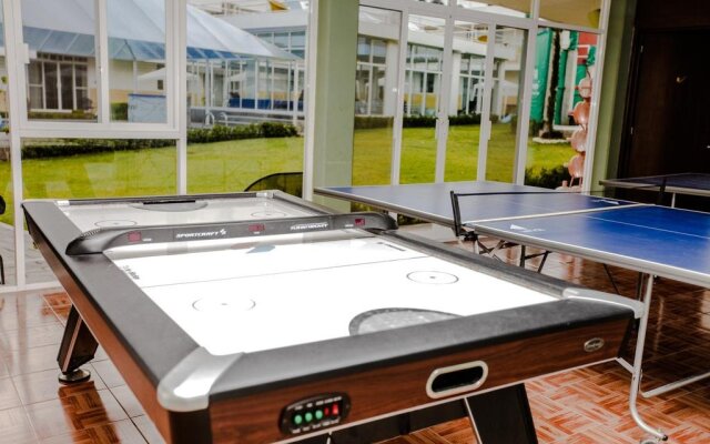 Natural Suites Hotel & Spa