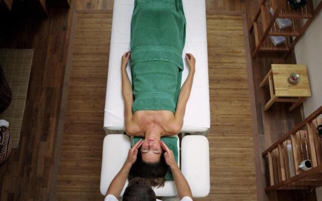 Seehotel am Neuklostersee