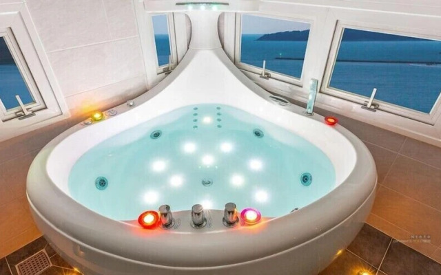 Arco Poolvilla Pension