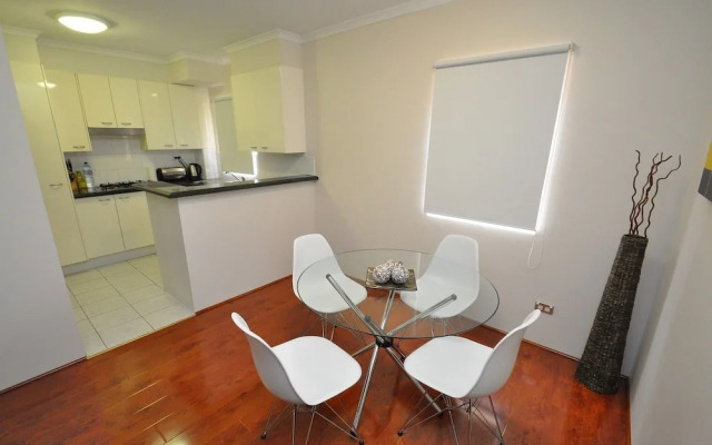 Bal 12 Foy Furnished Apartment