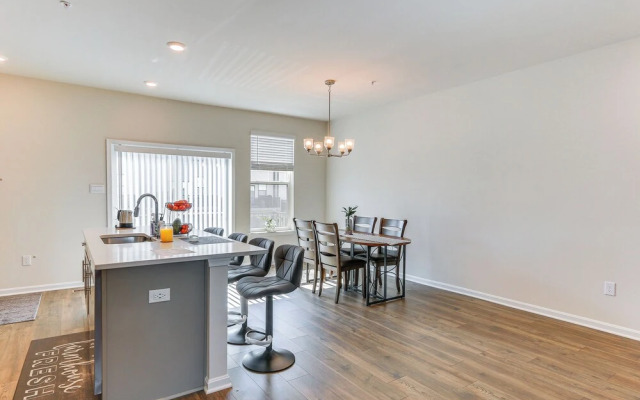 2 Mi to Dtwn Frederick: Updated Townhome