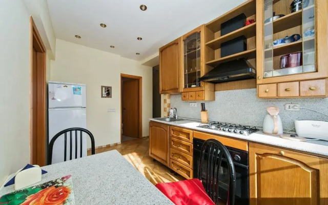 City Inn Apartment Akademicheskaya
