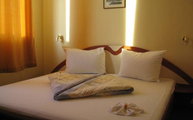 Family Hotel Familya