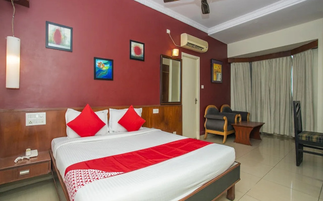 OYO 18762 Vaishnavi Residency