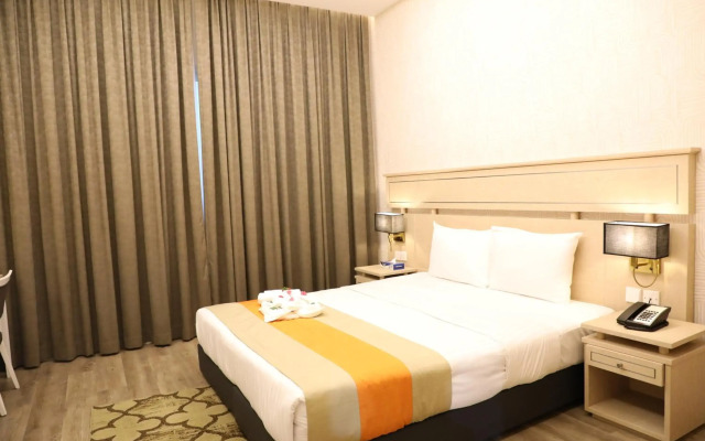 Wescott Plaza Hotel Apartment