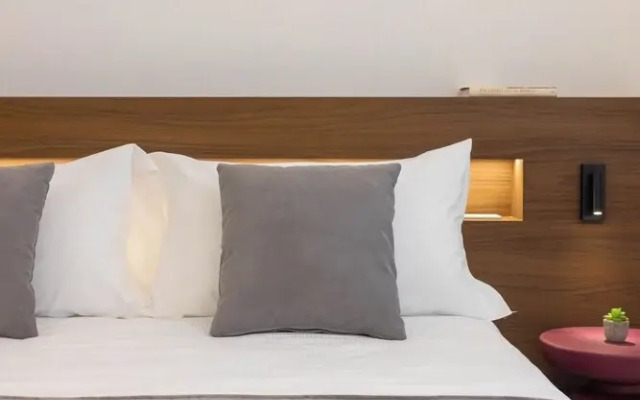 Nora's Suites