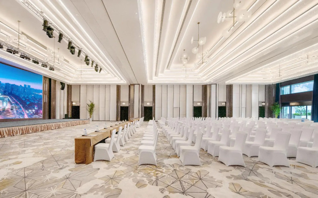 Grand Bay Hotel Chengdu