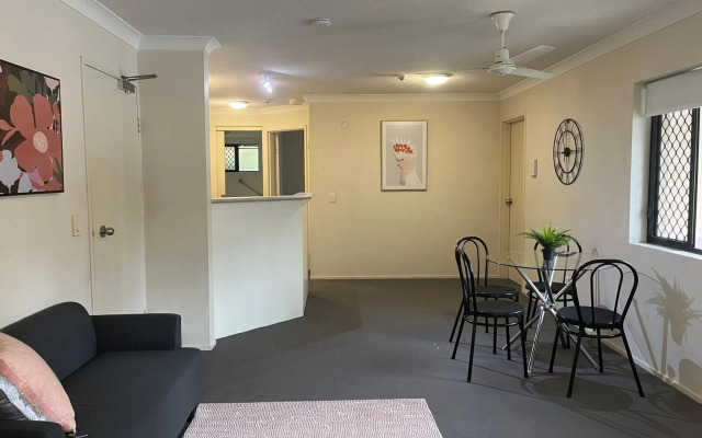 Spring Hill Gardens Apartments