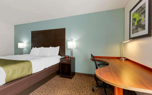 Quality Inn Alexis Rd