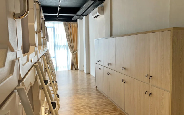 Stay Inn Hostel Jakarta - Adults only