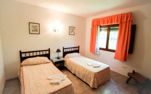 Mariros - pretty holiday property with garden and private pool in Moraira