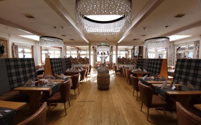 Cool Studio - Apartment in Gosau - Hallstatt - Wellness and Pool included