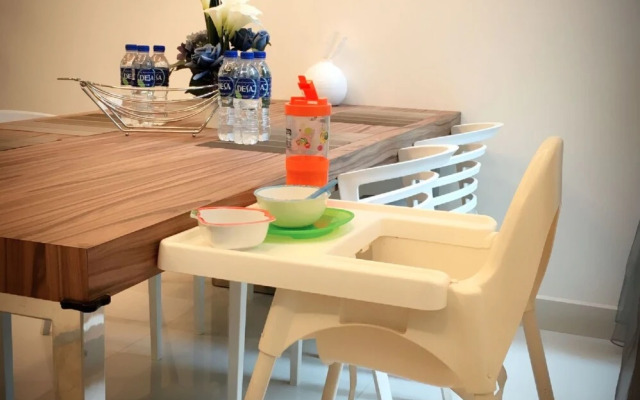 iBook 1 - Luxury Holiday Homestay