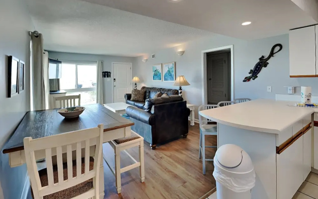 Aqua Villa by Southern Vacation Rentals