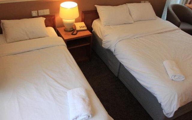 Pines Hotel Luton Airport