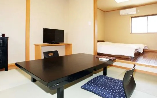 Japanese Hot Spring Hotel Local Fish Vegetable  Tsukisaki – Guest Rooms – Shirahama