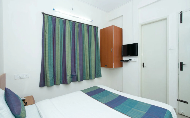 Airport AC Transit Stay By OYO Rooms