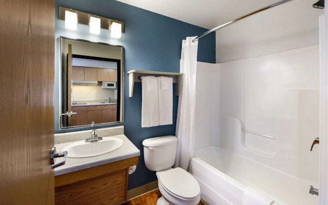 WoodSpring Suites Columbus Southeast