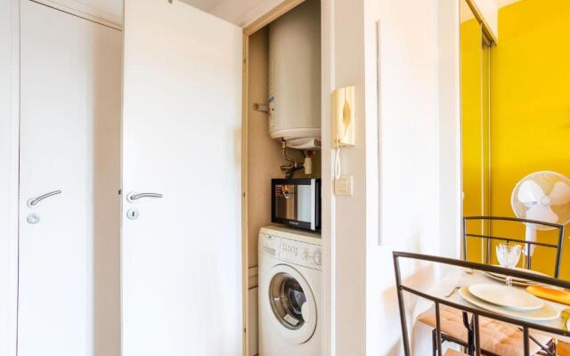 HUGO PARK AP4221 by Riviera Holiday Homes