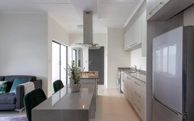 Alimama Spaces: The Manson's 8 On New