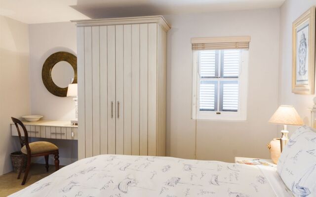 Paternoster Cottages