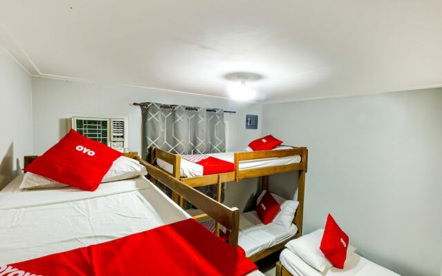 Metro Deluxe Residences