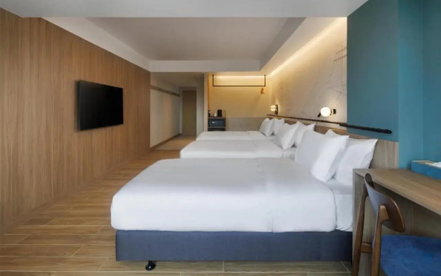 13 Coins Tower Hotel Tiwanon