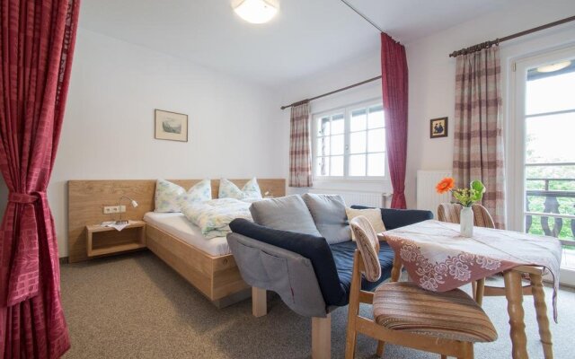 Ferienwohnung Pension Tirol