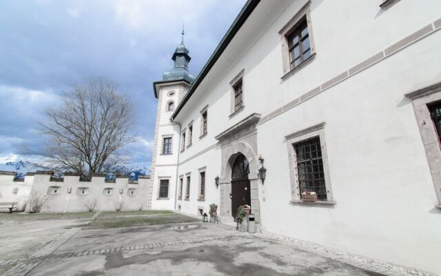 JUFA Schloss Röthelstein