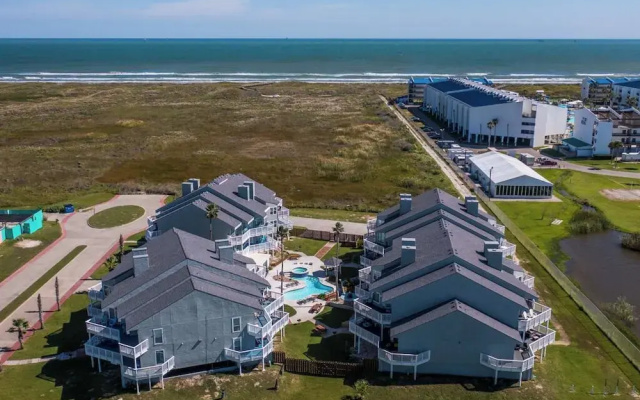 Smiling Jacks Escape by Silver Sands Vacation Rentals