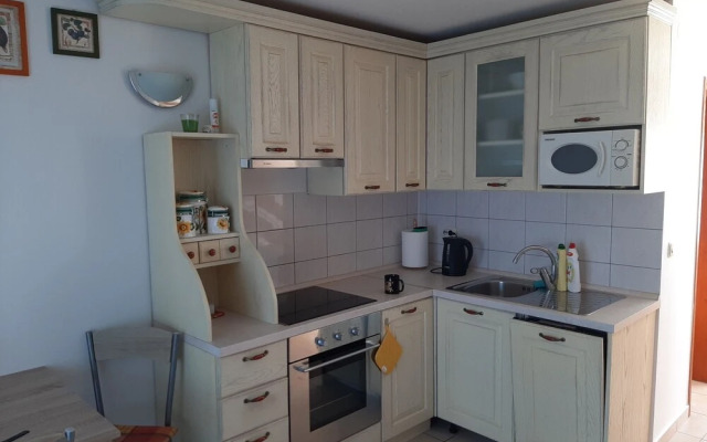 Impeccable 2-bed Apartment in Zaton