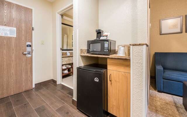 Comfort Suites Monroe